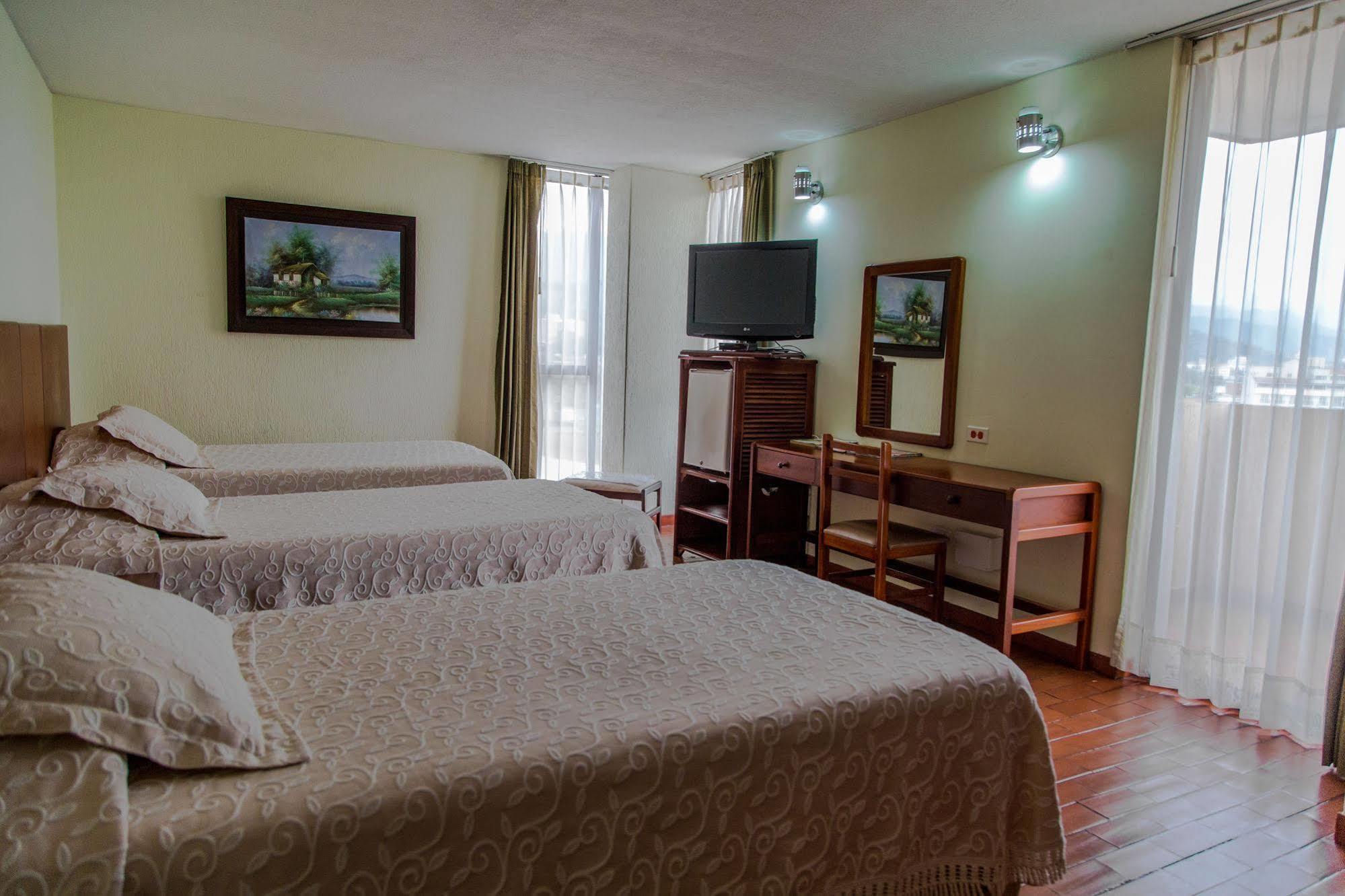 Hotel Don Lolo Villavicencio Exteriör bild
