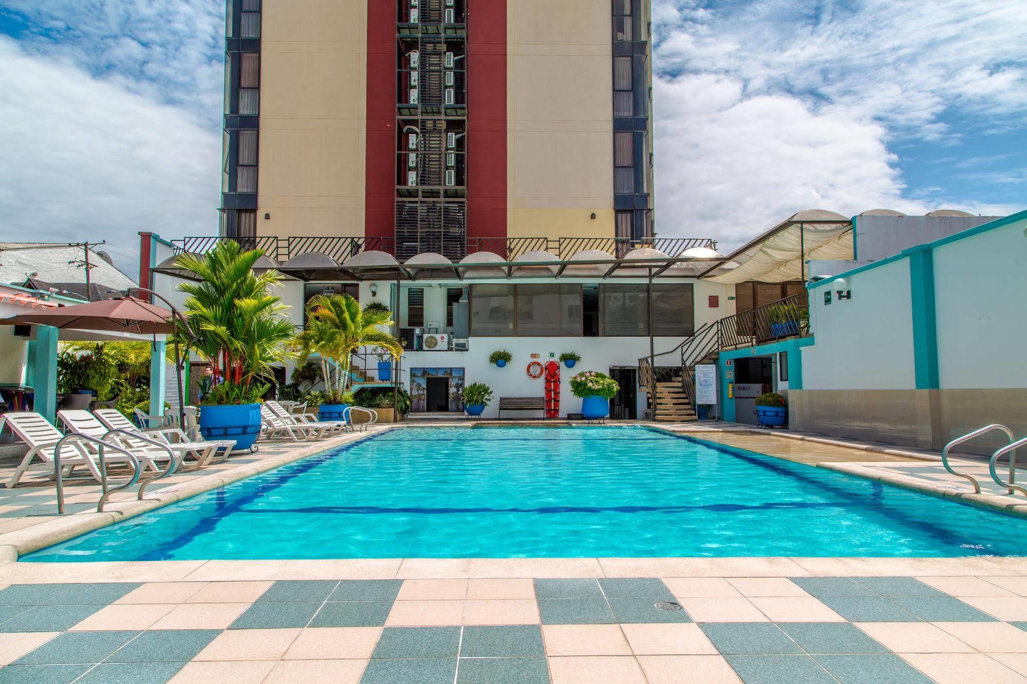 Hotel Don Lolo Villavicencio Exteriör bild