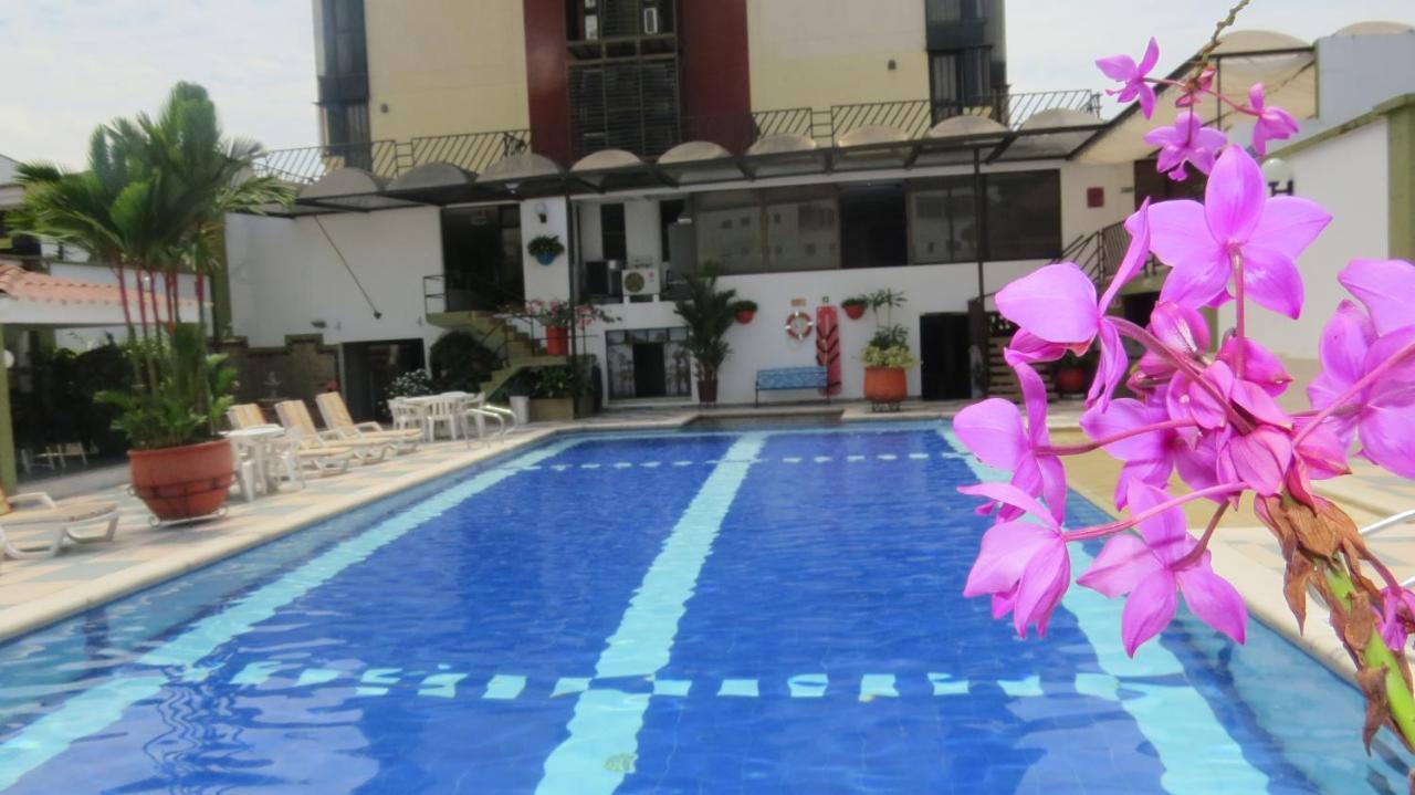 Hotel Don Lolo Villavicencio Exteriör bild